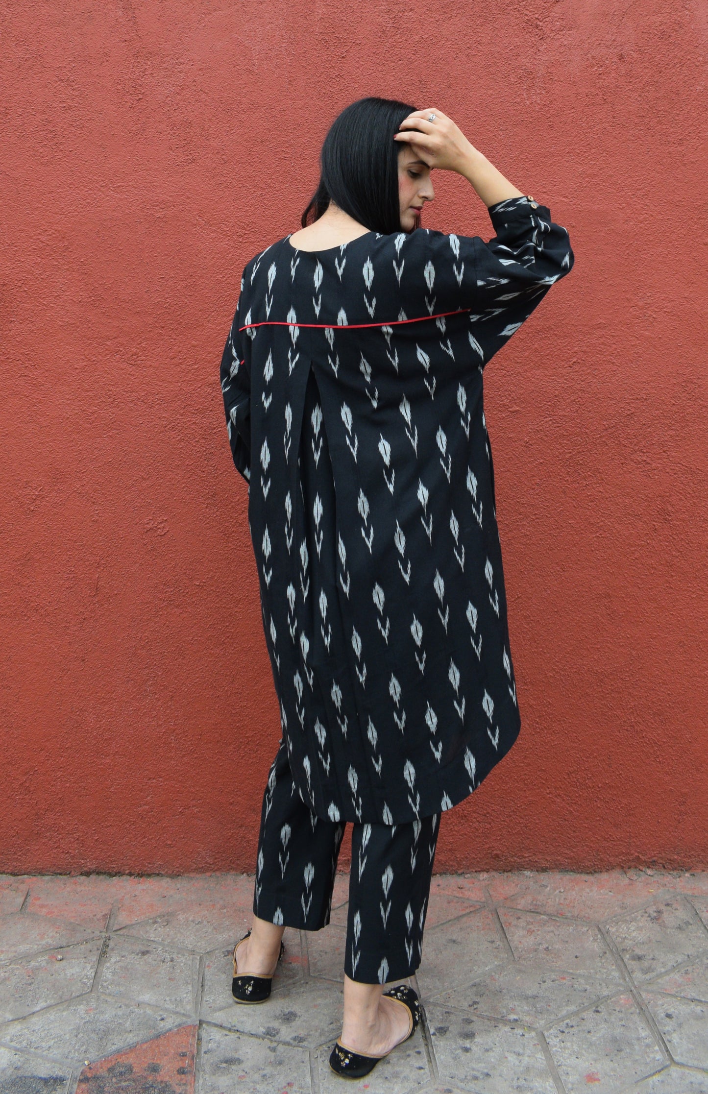 Black Ikat Antifit co-ord set