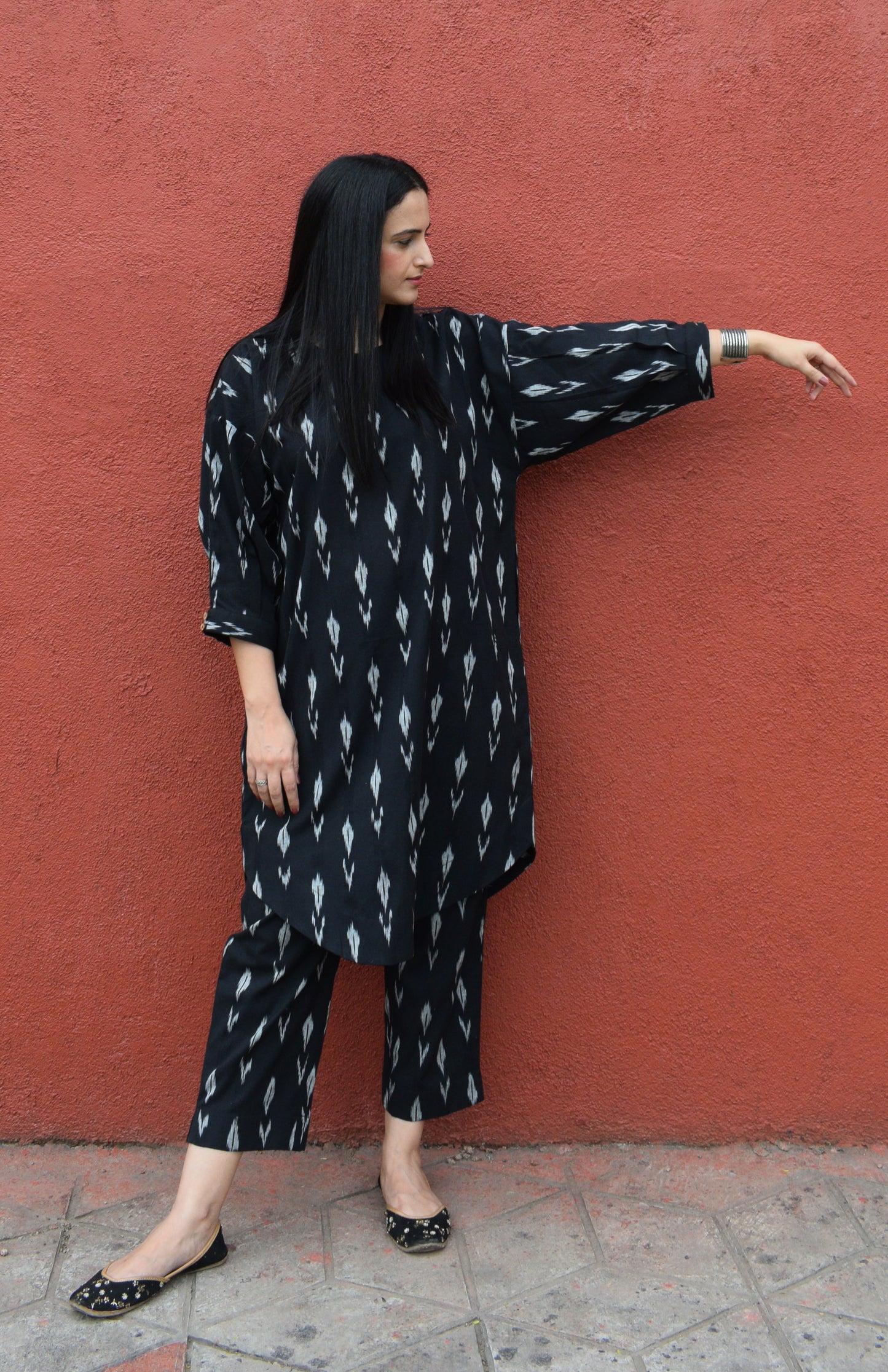Black Ikat Antifit co-ord set