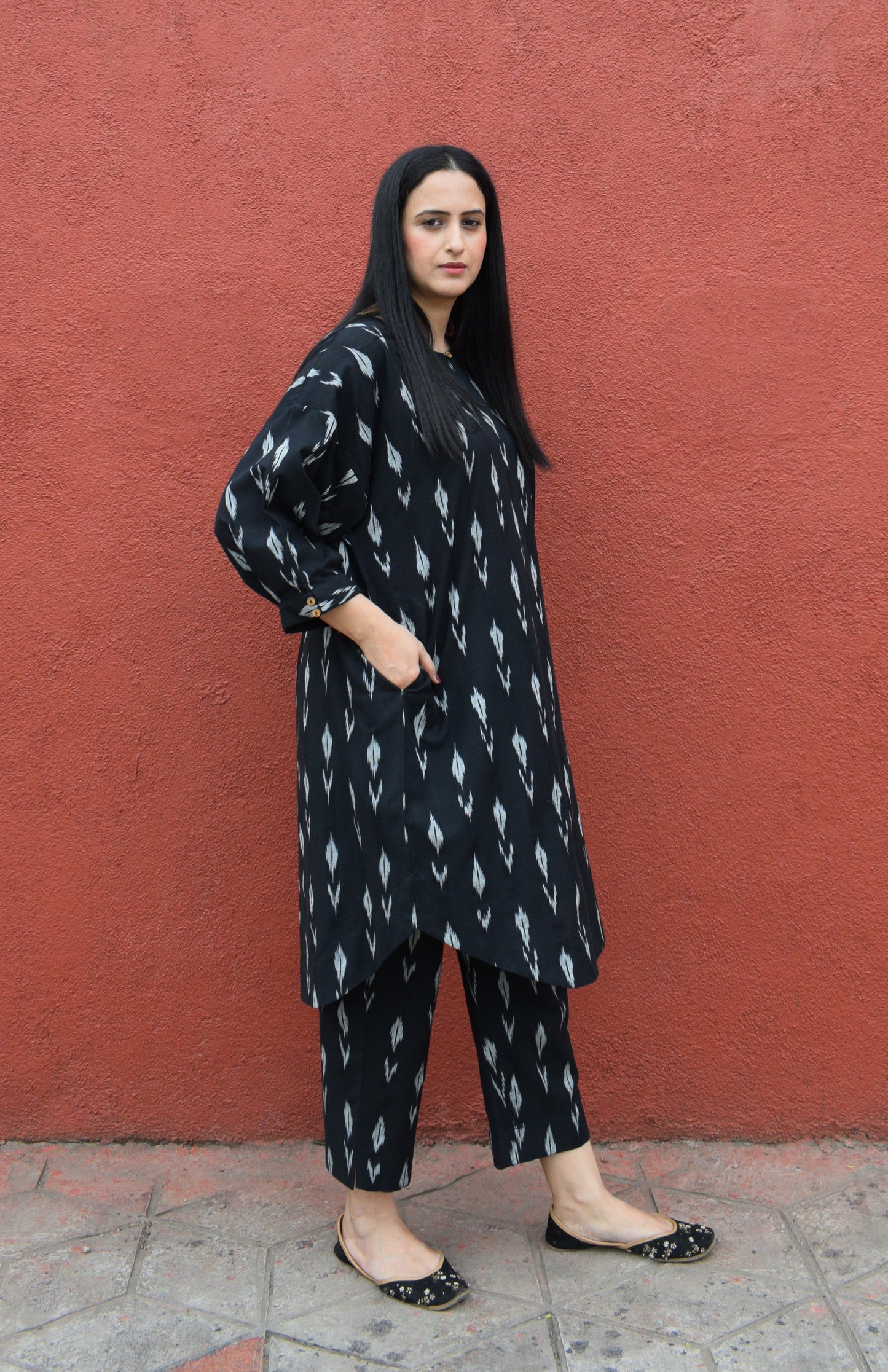 Black Ikat Antifit co-ord set