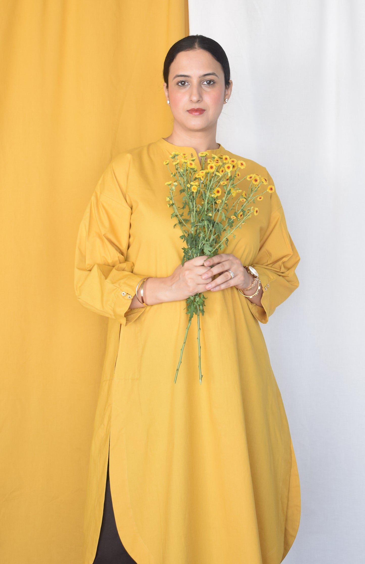 Anar Yellow Antifit Kurta Set with Charcoal Pants