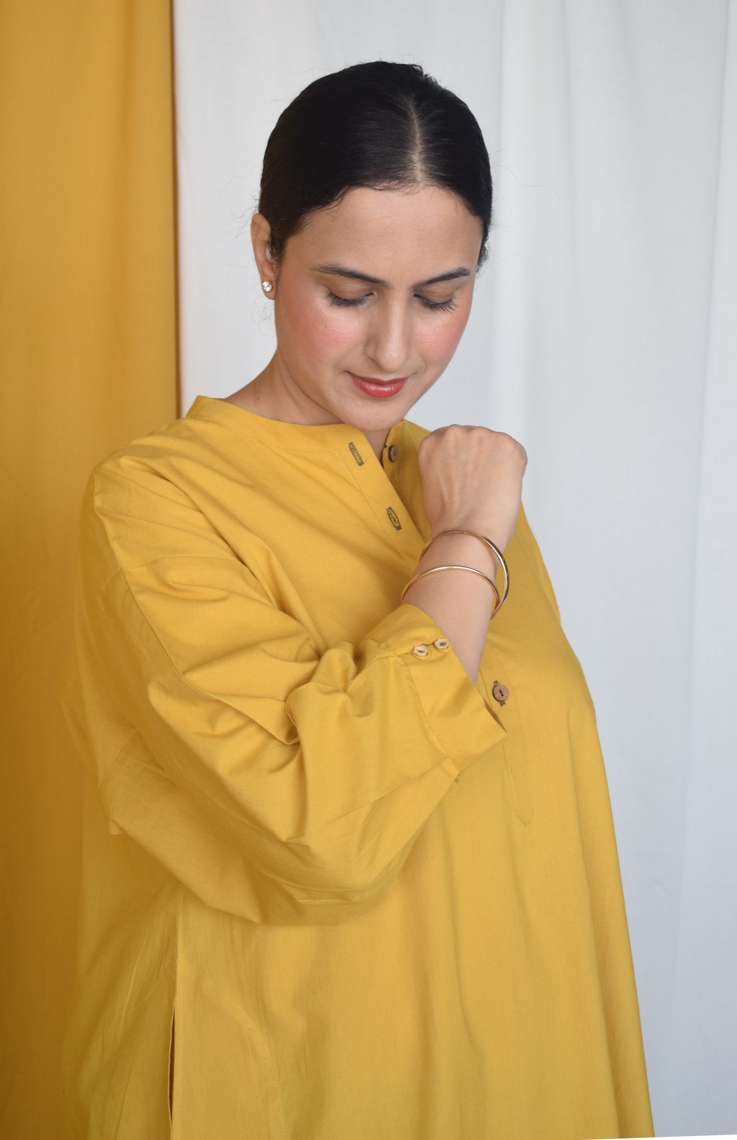 Anar Yellow Antifit Kurta Set with Charcoal Pants