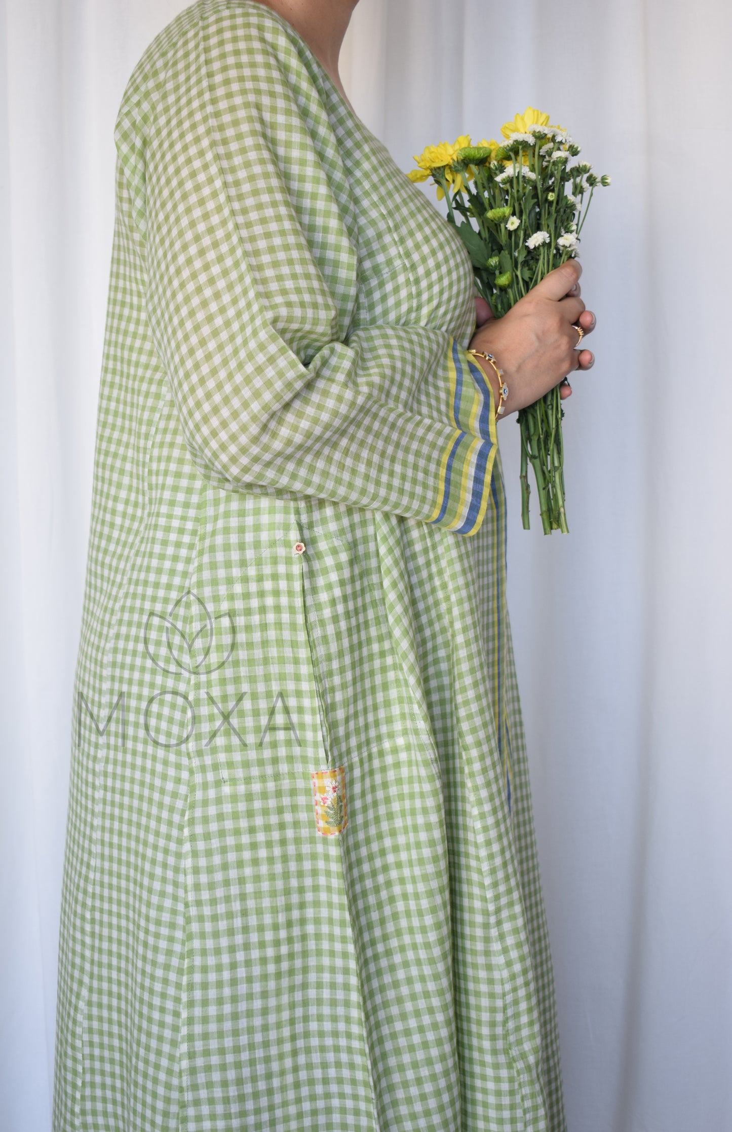 Willow Green Panelled Kurta in Handloom Checks with slip