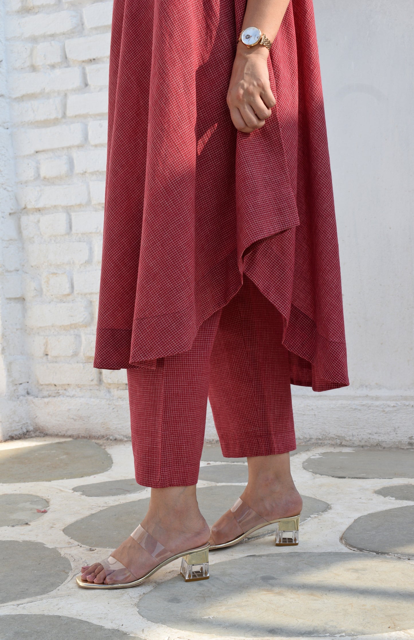 Maroon sleeveless kurta set in handwoven checks and pyjama
