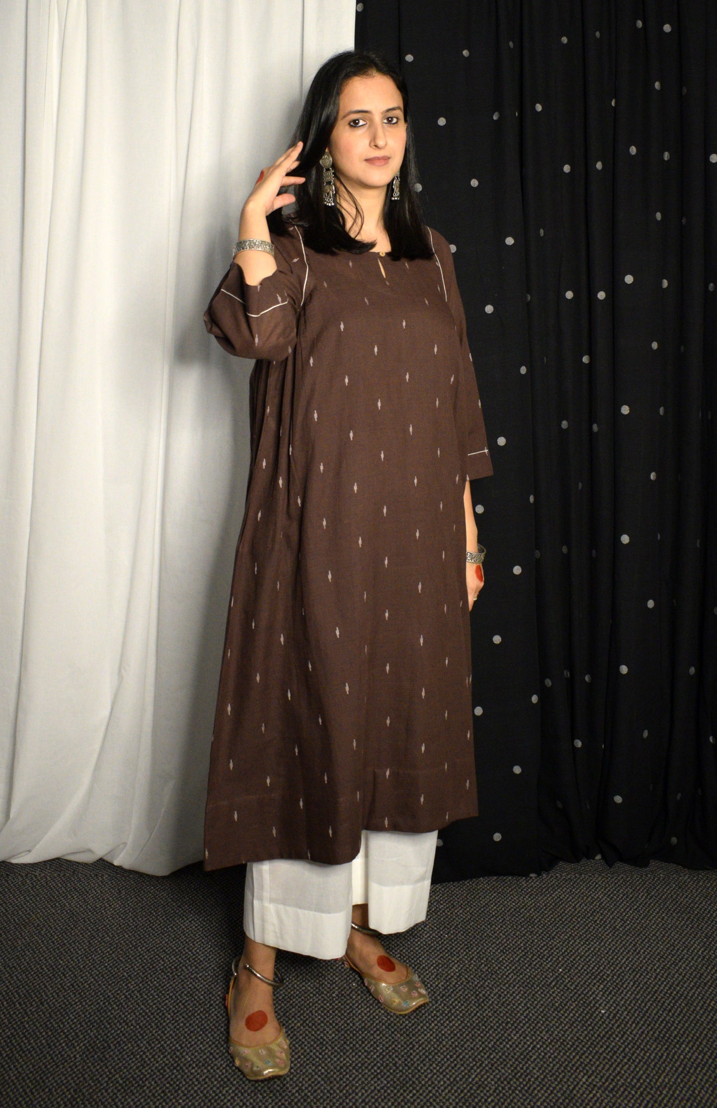 Brown Jamdani kurta with side gathers