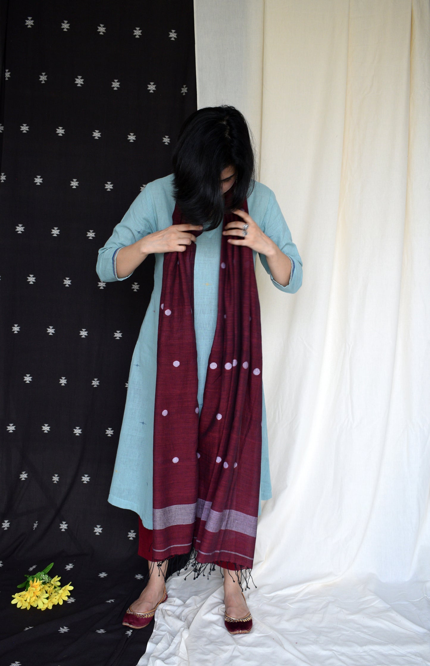 Maroon Handwoven Jamdani dupatta