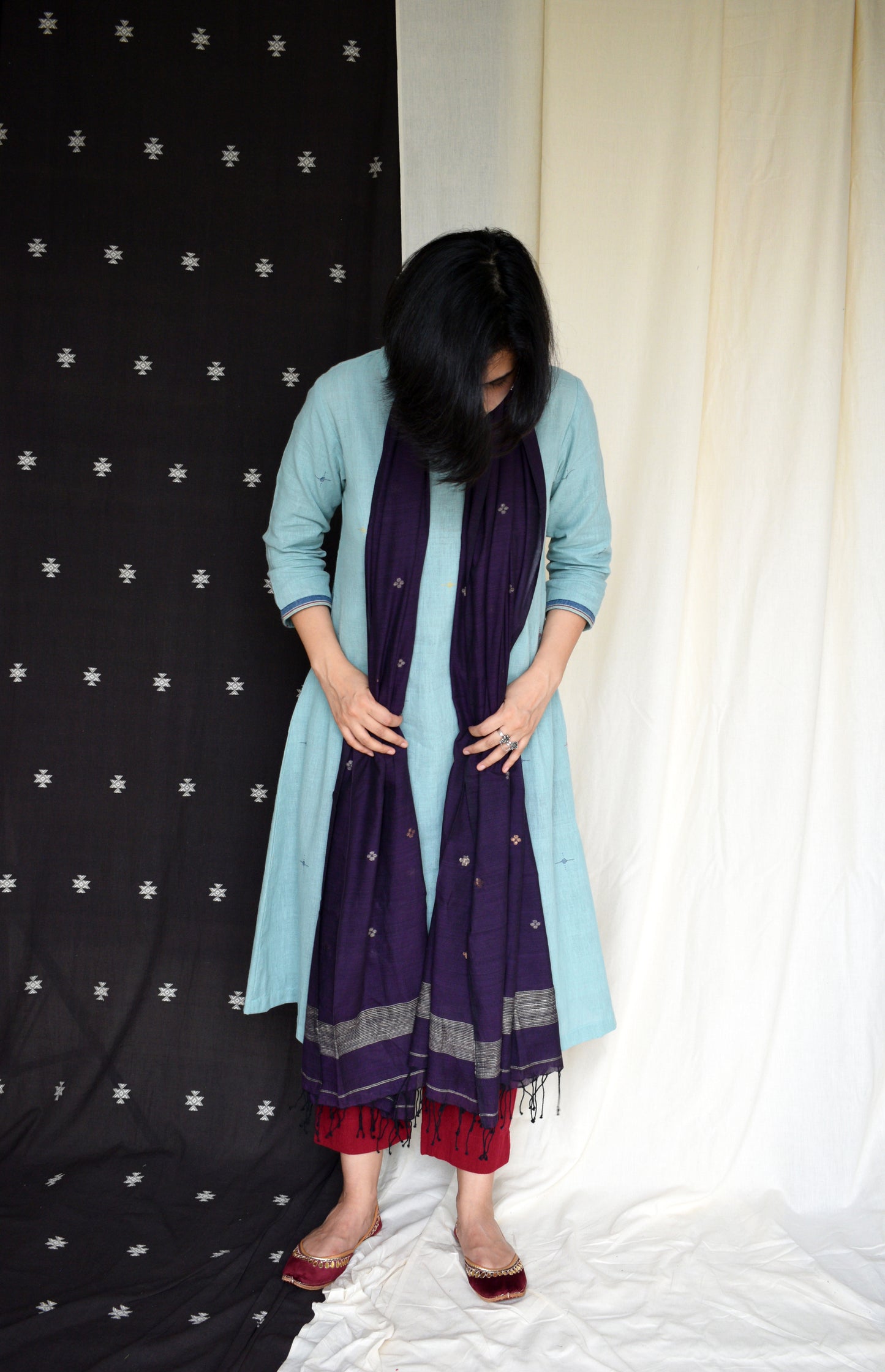 Deep Violet Handwoven Jamdani Dupatta