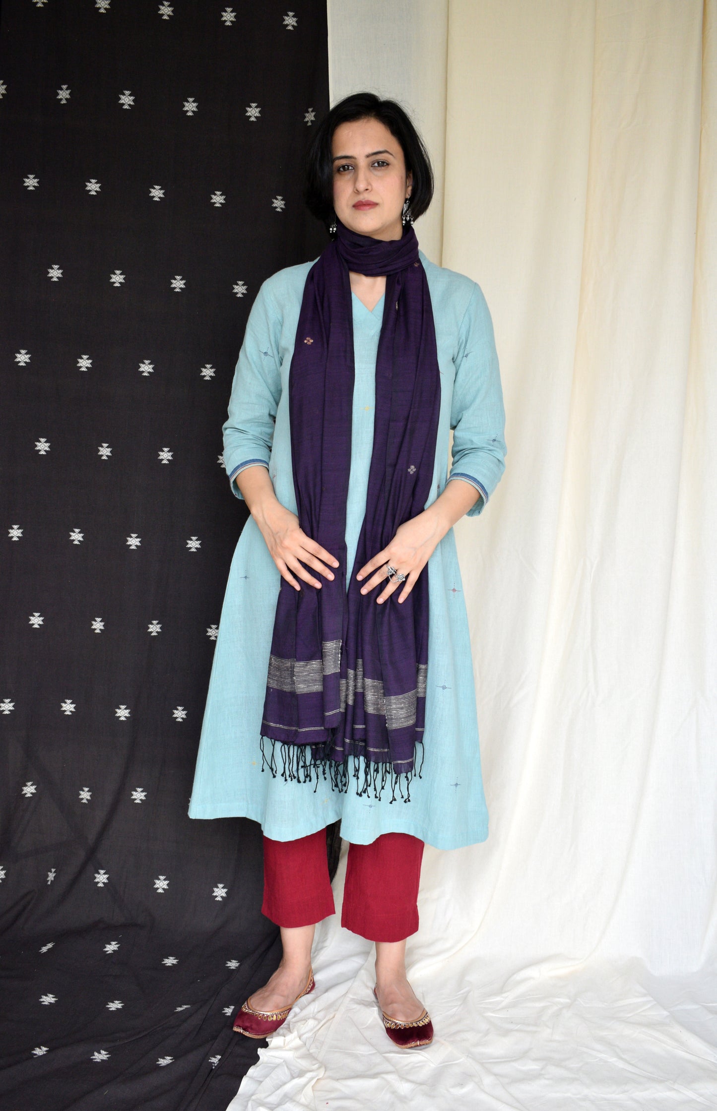 Deep Violet Handwoven Jamdani Dupatta