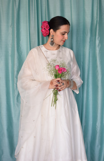 Sufi Chanderi Set with Hand Embroidered Yoke and Wide Legged Pyjama
