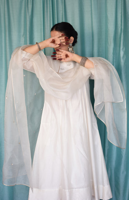 Sufi Chanderi Set with Hand Embroidered Yoke and Wide Legged Pyjama
