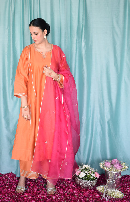 Neerja Chanderi Set with Rani Pink Silk Organza Dupatta