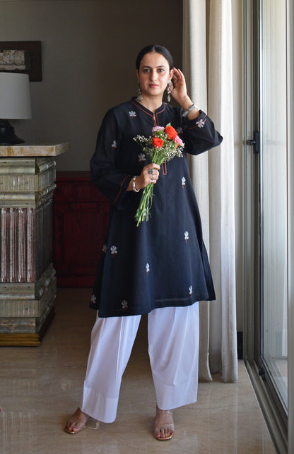 Black Jamdani Short Kurta with Pleated White Pyjama