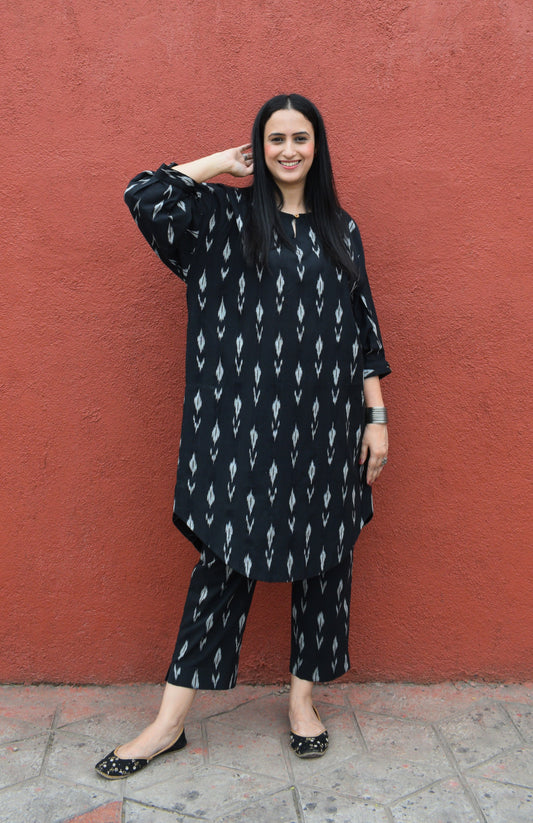 Black Ikat Antifit co-ord set