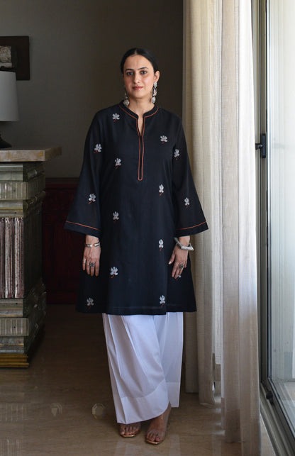 Black Jamdani Short Kurta with Pleated White Pyjama
