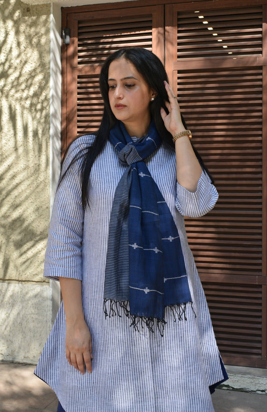 Navy blue handwoven jamdani stole