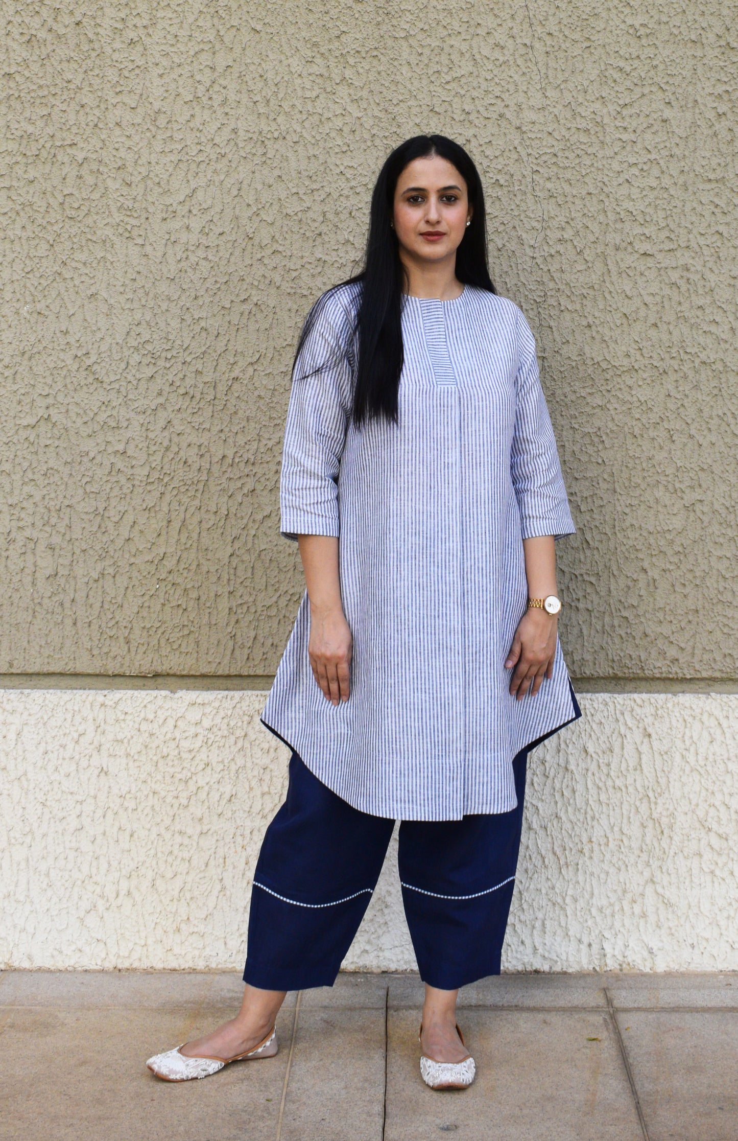 Blue and white Striped Linen kurta with Round Neck