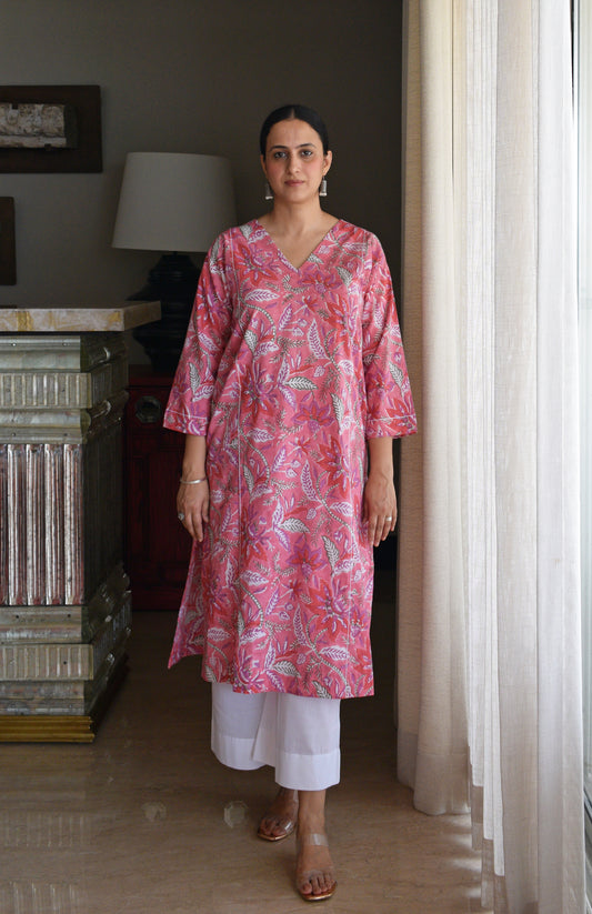 Pink Handblock Printed Panelled Kurta with V neck