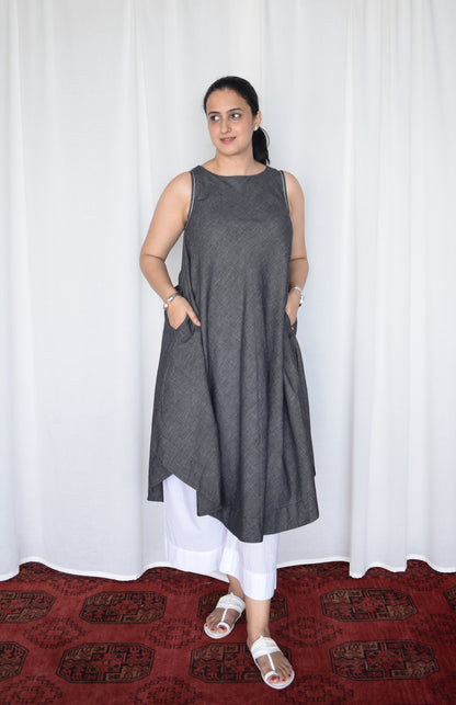 Black sleeveless kurta set in handwoven checks and pyjama