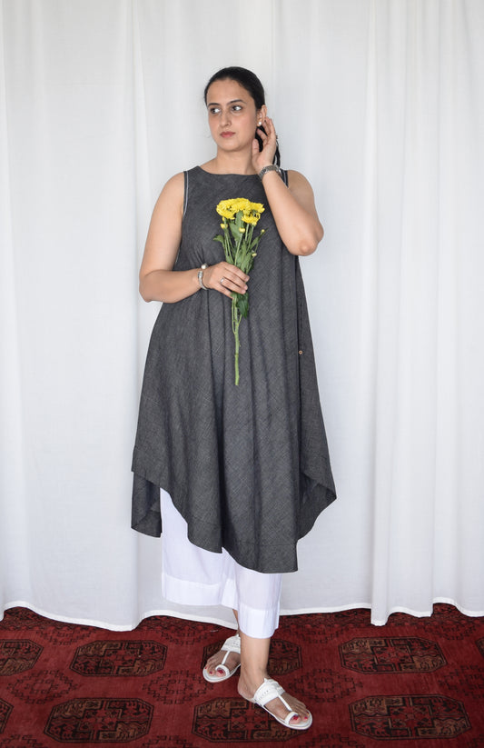 Black sleeveless kurta set in handwoven checks and pyjama