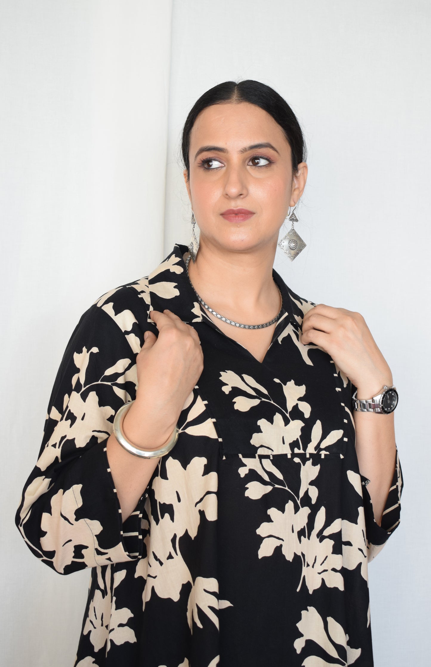 Black floral short tunic with collar