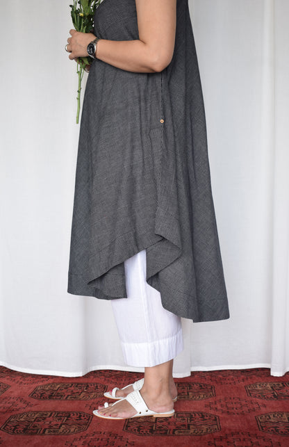 Black sleeveless kurta set in handwoven checks and pyjama