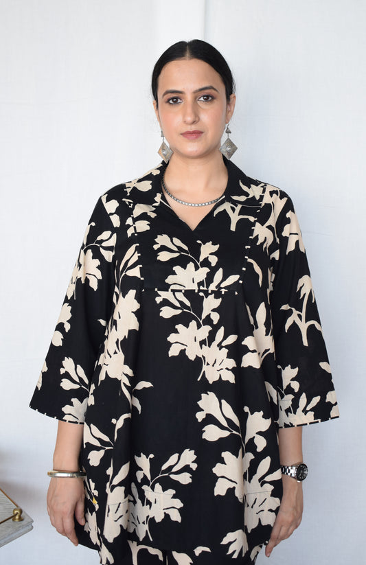 Black floral short tunic with collar