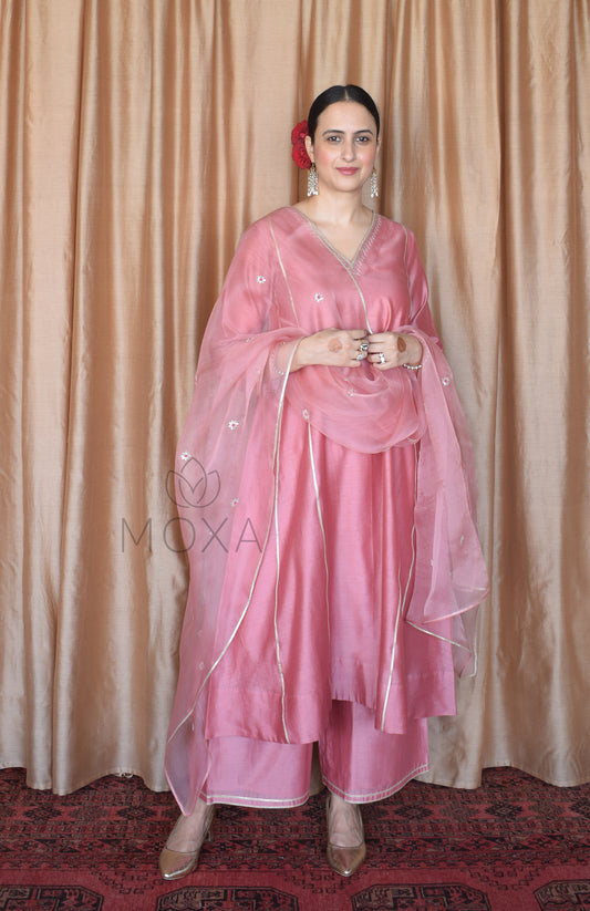 Blush Pink Chanderi Kurta Set with Blush Pink Silk Organza Dupatta