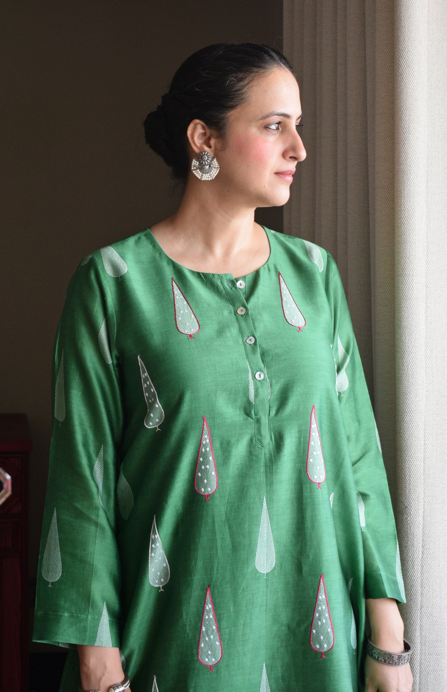 Green Chanderi Kurta with Rani Pink Chanderi Pyjama