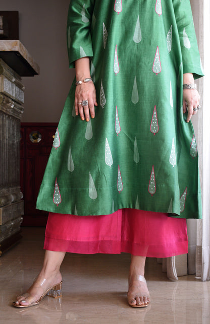 Green Chanderi Kurta with Rani Pink Chanderi Pyjama