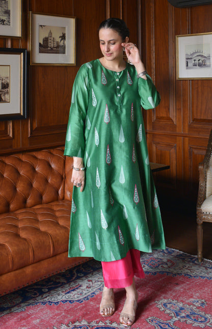 Green Chanderi Kurta with Rani Pink Chanderi Pyjama