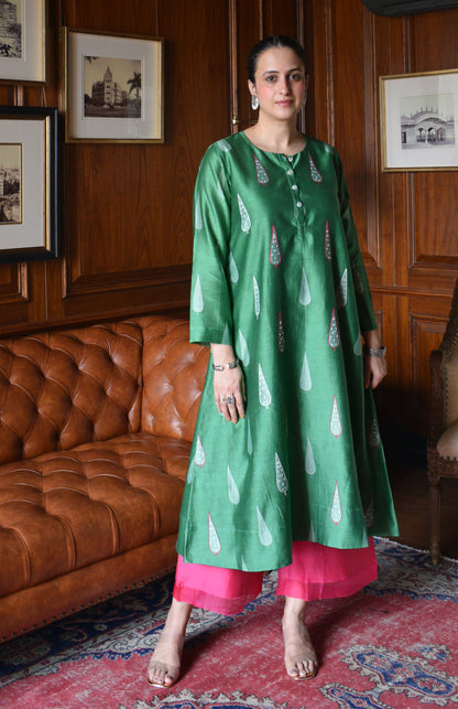 Green Chanderi Kurta with Rani Pink Chanderi Pyjama