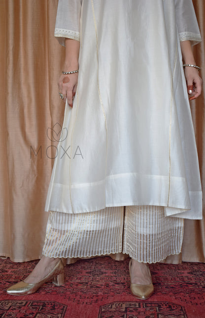 Maroon Striped Organza Dupatta With Off White Striped Chanderi Scallop Pajama - Set of 2