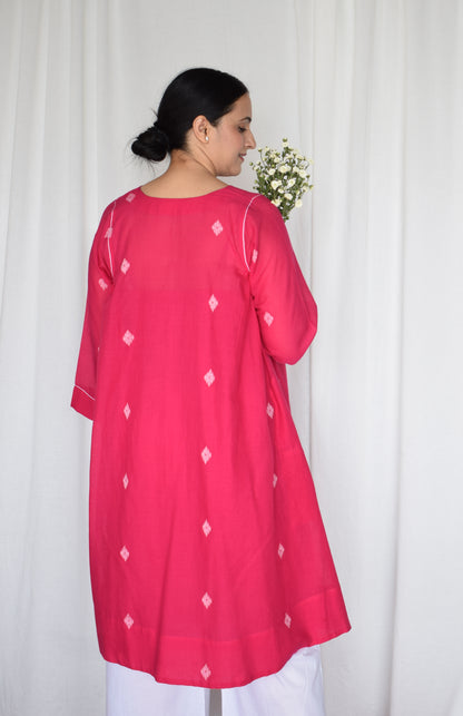 Rani pink Jamdani kurta with side gathers