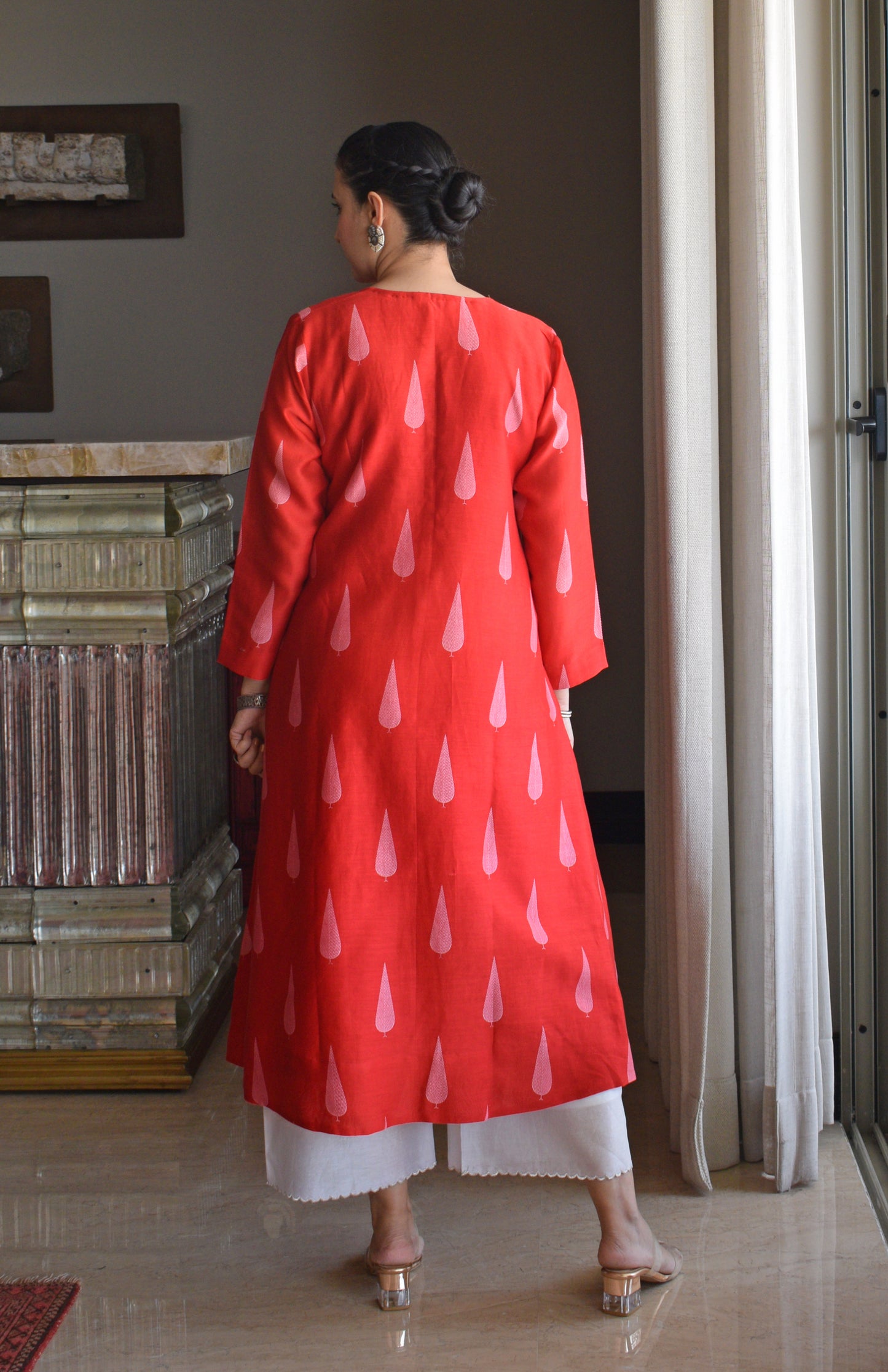 Red Chanderi Kurta with Off White Chanderi Scallop Pyjama