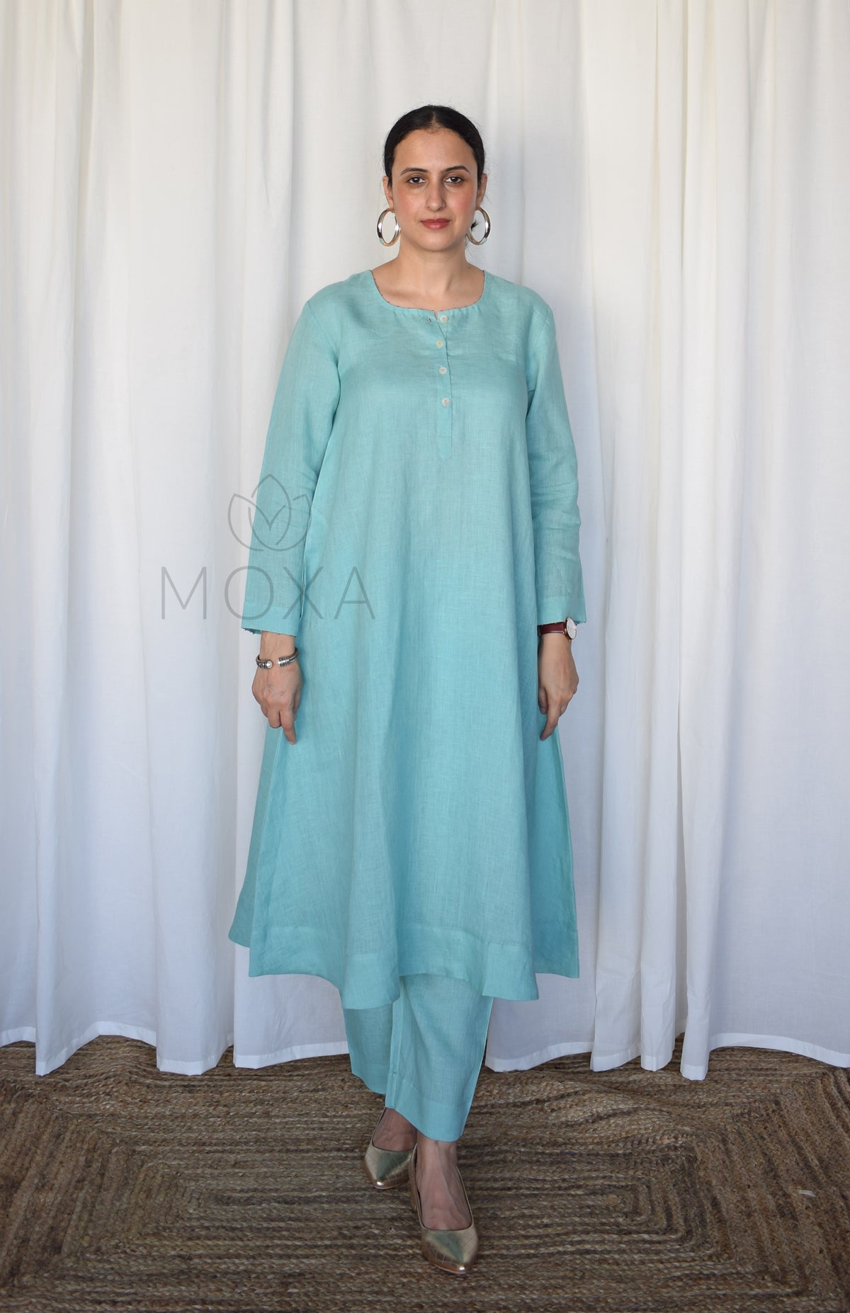 Sea Green Linen Kurta with Raglan Sleeves and Placket