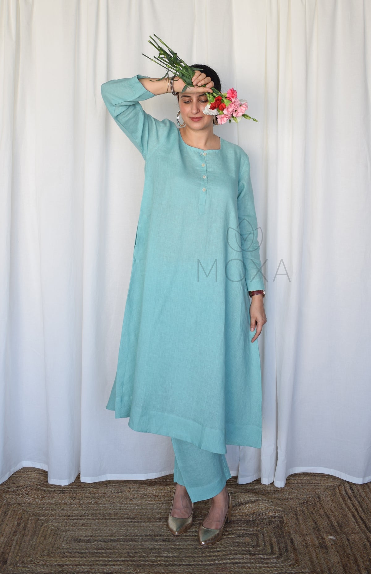 Sea Green Linen Kurta with Raglan Sleeves and Placket