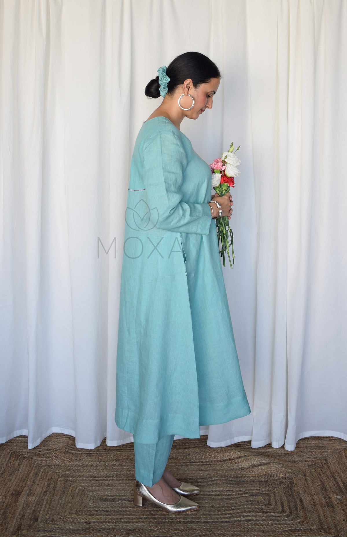 Sea Green Linen Kurta with Raglan Sleeves and Placket