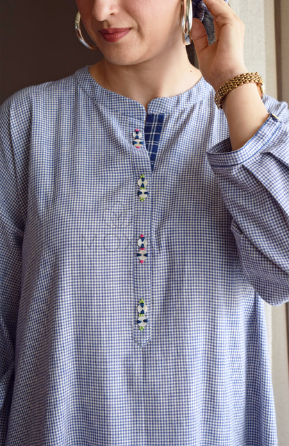 Blue Mini Checks Antifit Handloom Cotton Kurta with Blue Pajama