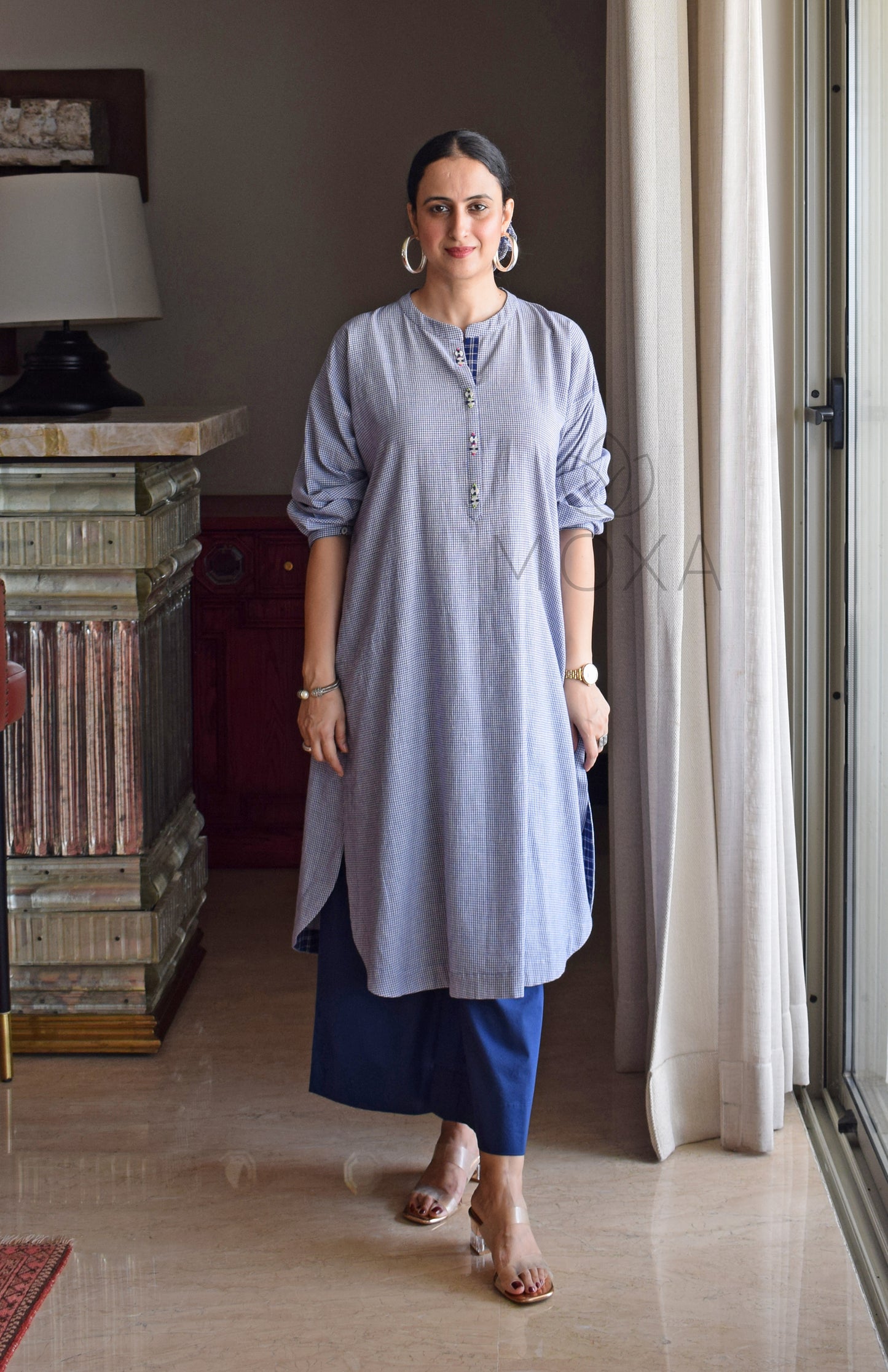 Blue Mini Checks Antifit Handloom Cotton Kurta with Blue Pajama