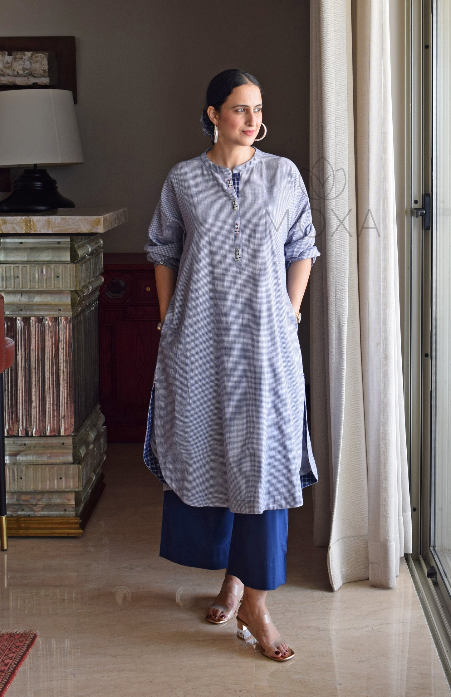 Blue Mini Checks Antifit Handloom Cotton Kurta with Blue Pajama