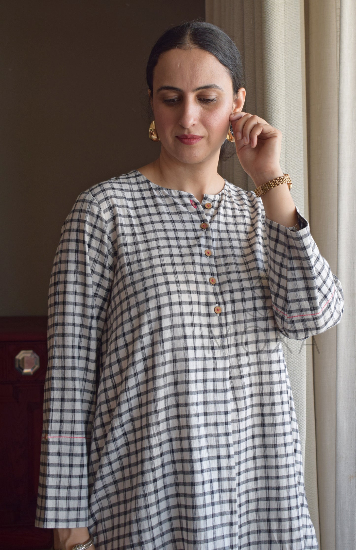 Off-White Checks Kurta in Handloom Cotton with Black Pajama