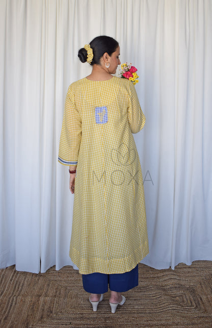 Daisy Yellow Bias Panelled Kurta in Handloom Checks with slip